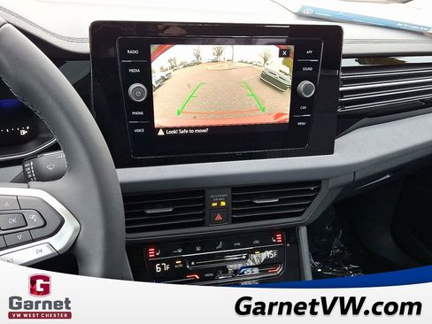 New 2026 Volkswagen Jetta SE image 8