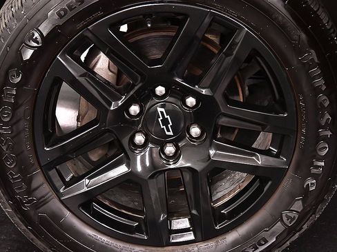 Used 2021 Chevrolet Silverado 1500 LT Trail Boss w/ Convenience Package II image 9