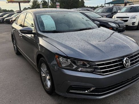 Used 2016 Volkswagen Passat 1.8T S FWD image 3