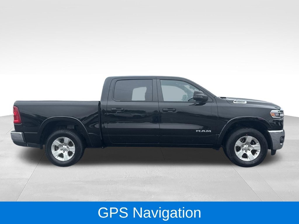Used 2025 RAM 1500 Big Horn AWD/4WD image 2