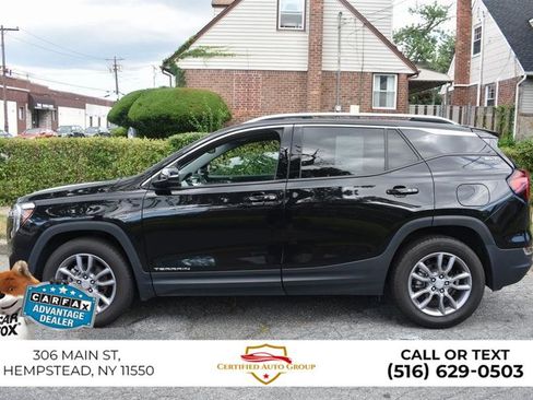 Used 2023 GMC Terrain SLT image 8