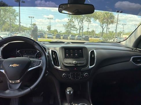Used 2020 Chevrolet Equinox LT image 9