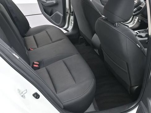 Used 2025 Nissan Altima 2.5 SV FWD image 30