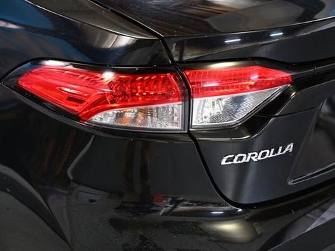 Used 2023 Toyota Corolla LE image 15