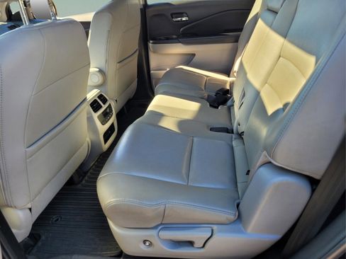 Used 2018 Honda Pilot EX-L image 11
