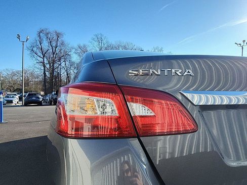 Used 2018 Nissan Sentra SL image 13