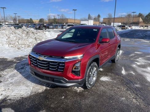 New 2026 Chevrolet Equinox LT w/ Convenience Package II image 3