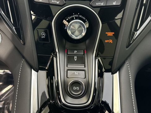 New 2026 Acura RDX SH-AWD image 17