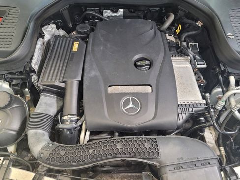 Used 2017 Mercedes-Benz GLC 300 4MATIC w/ Premium 1 Package image 30