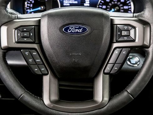 Used 2020 Ford Expedition XLT w/ Equipment Group 202A RWD image 24