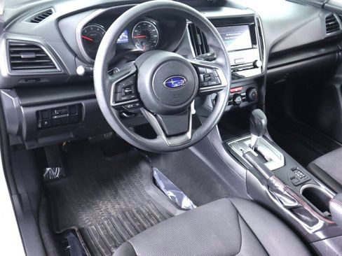 Used 2017 Subaru Impreza 2.0i Premium AWD/4WD image 9