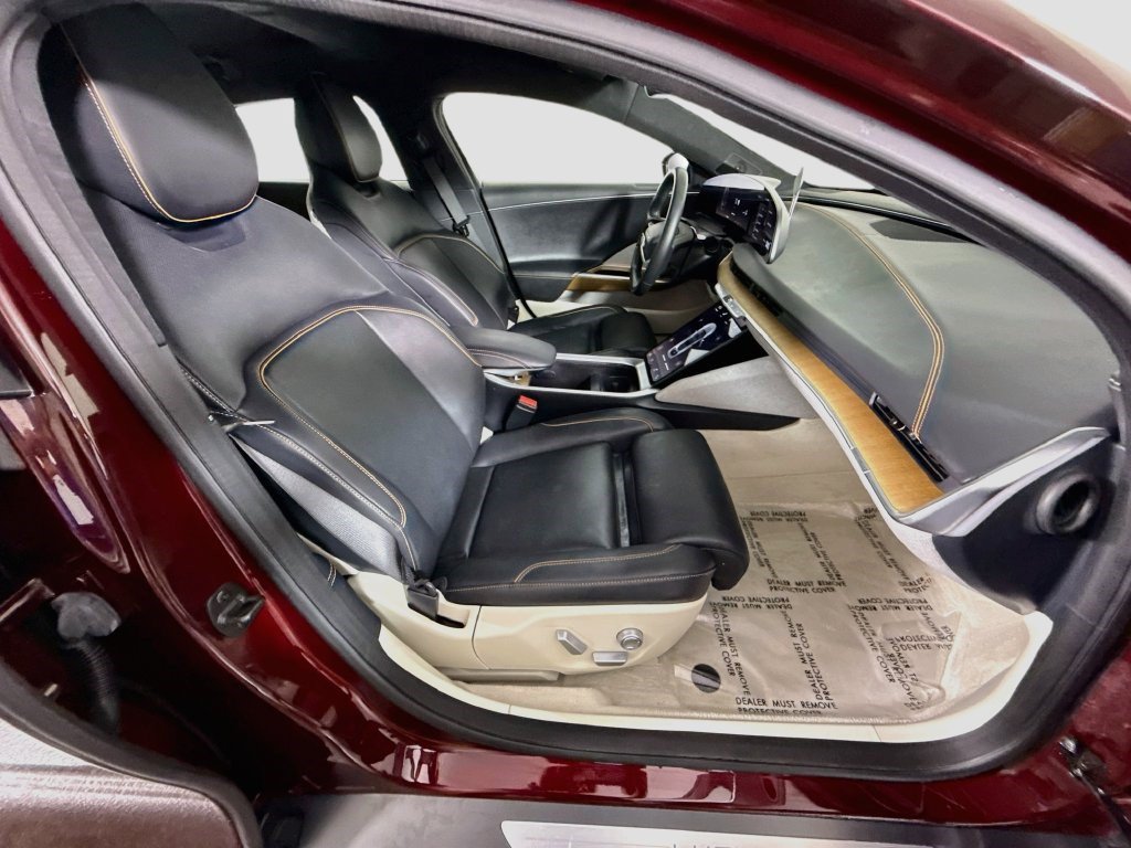 Used 2024 Lucid Air Touring AWD/4WD image 27