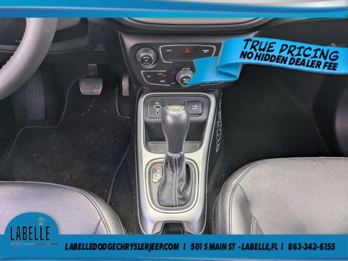 Used 2021 Jeep Compass Latitude FWD image 18