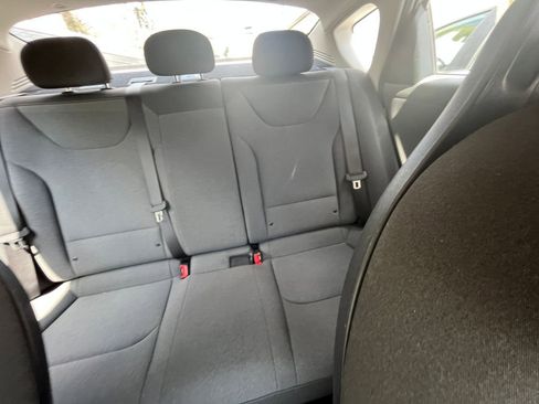 Used 2025 Kia K4 LXS image 33