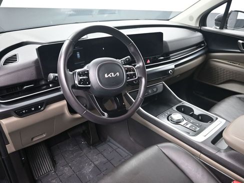 Certified 2025 Kia Carnival LXS image 13