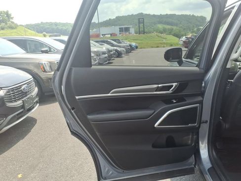 Used 2022 Kia Telluride S AWD/4WD image 12