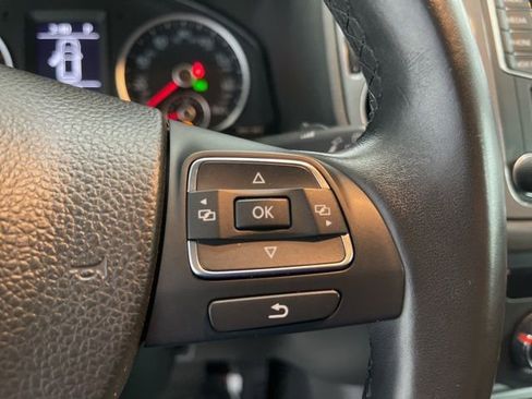 Used 2018 Volkswagen Tiguan Limited w/ Premium Package AWD/4WD image 17