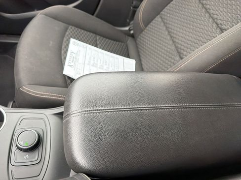 Used 2019 GMC Terrain SLE image 33