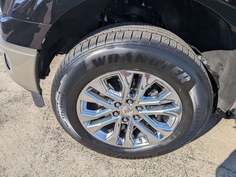 Used 2025 Ford F150 King Ranch w/ FX4 Off-Road Package AWD/4WD image 7