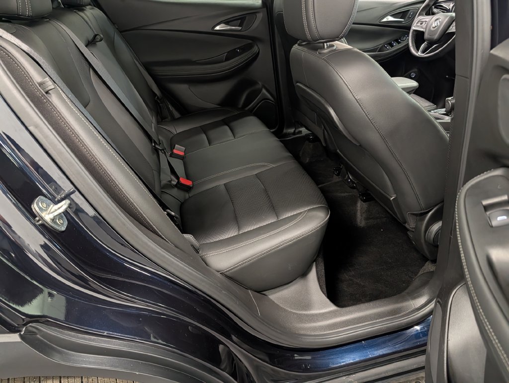 Used 2020 Buick Encore GX Essence w/ Advanced Technology Package AWD/4WD image 32