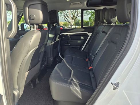 New 2026 Land Rover Defender 110 S AWD/4WD image 7