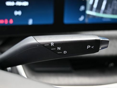 Used 2024 Lucid Air Pure image 21