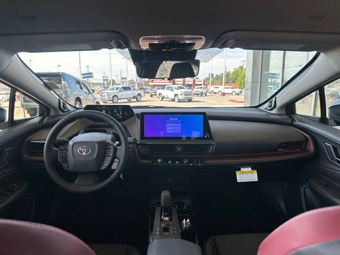 New 2026 Toyota Prius Plug-In Hybrid FWD image 21