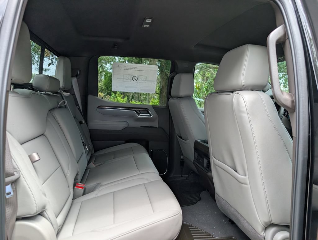 New 2026 Chevrolet Silverado 1500 RST w/ Z71 Off-Road Package AWD/4WD image 17