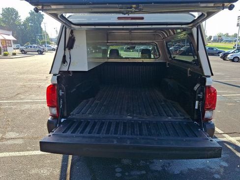 Used 2022 Toyota Tacoma SR RWD image 29