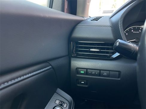 Used 2022 Nissan Sentra SV w/ Trunk Package image 17