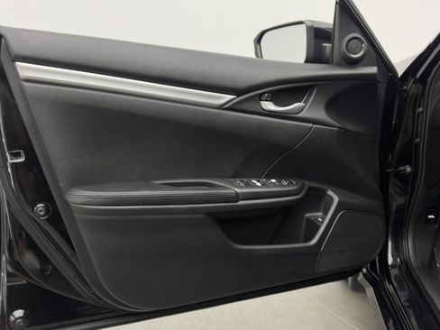 Used 2021 Honda Civic Sport image 11