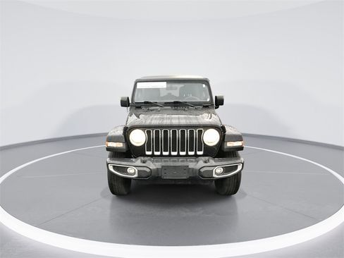 Used 2023 Jeep Wrangler Sahara image 3