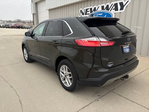Used 2024 Ford Edge SEL w/ Convenience Package AWD/4WD image 6