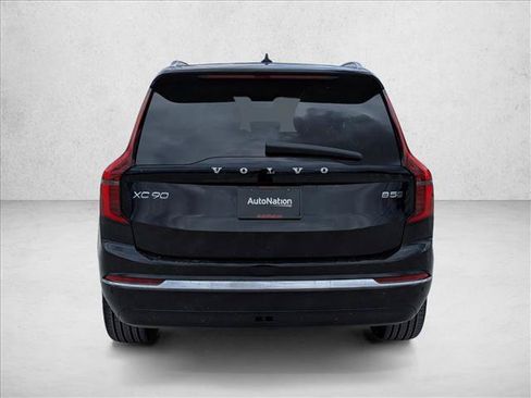 New 2026 Volvo XC90 B5 Plus w/ Protection Package AWD/4WD image 7