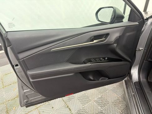 Used 2026 Toyota Camry SE w/ Convenience Package FWD image 11