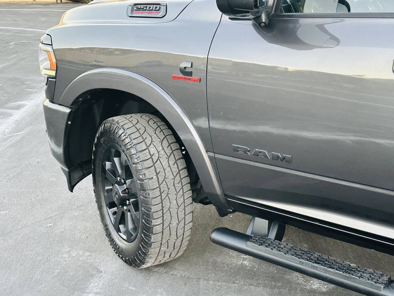 Used 2020 RAM 2500 Laramie w/ Night Edition AWD/4WD image 17