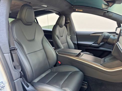 Used 2023 Tesla Model X AWD/4WD image 40
