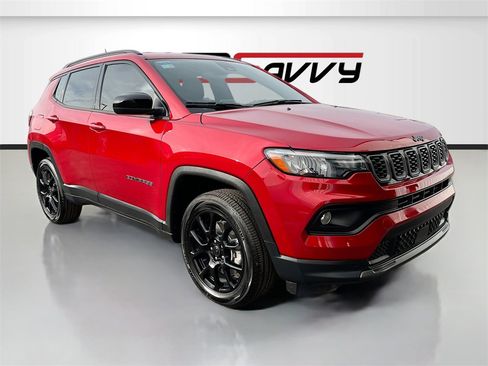 Used 2025 Jeep Compass Latitude w/ Altitude Special Edition image 1