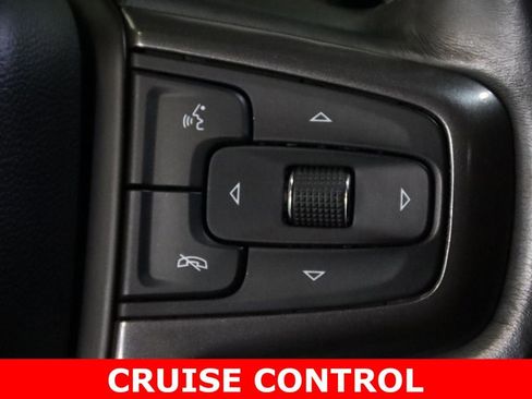 Used 2022 Chevrolet Silverado 1500 ZR2 w/ Technology Package image 13