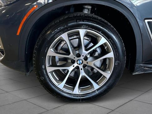 Used 2023 BMW X5 sDrive40i w/ Premium Package image 10
