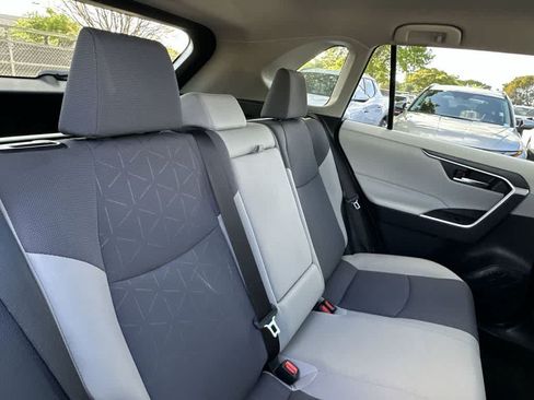 Used 2024 Toyota RAV4 XLE AWD/4WD image 26