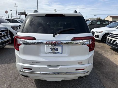 Used 2023 GMC Acadia Denali w/ Denali Ultimate Package FWD image 8
