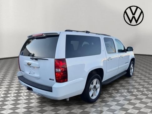 Used 2007 Chevrolet Suburban LTZ w/ LTZ Preferred Equipment Group image 3