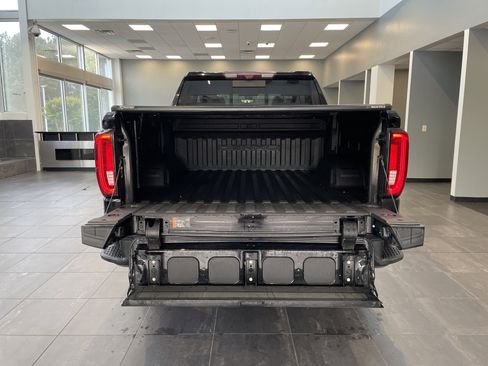 Used 2021 GMC Sierra 1500 Denali w/ Technology Package AWD/4WD image 40