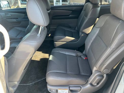 Used 2011 Honda Odyssey EX-L image 24