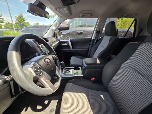 Used 2024 Toyota 4Runner SR5 AWD/4WD image 6