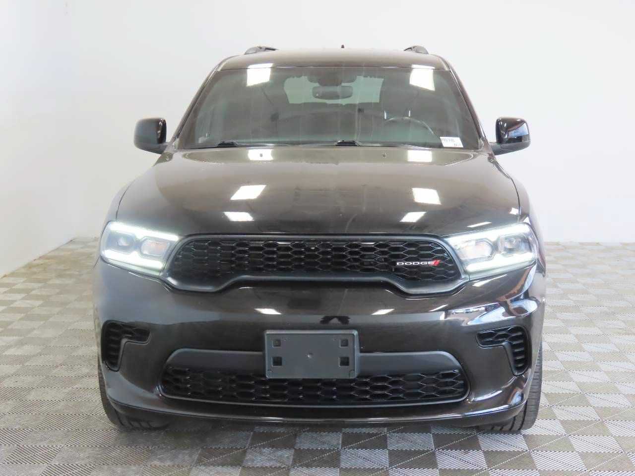 Used 2025 Dodge Durango GT w/ Blacktop Package AWD/4WD image 2