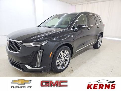 Used 2023 Cadillac XT6 Premium Luxury w/ Technology Package AWD/4WD image 1
