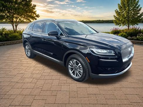 Certified 2023 Lincoln Nautilus AWD w/ Premium Package image 11