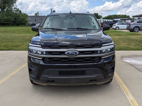 Used 2023 Ford Expedition XLT AWD/4WD image 8